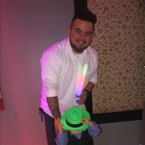 Meet your Posher, Diego